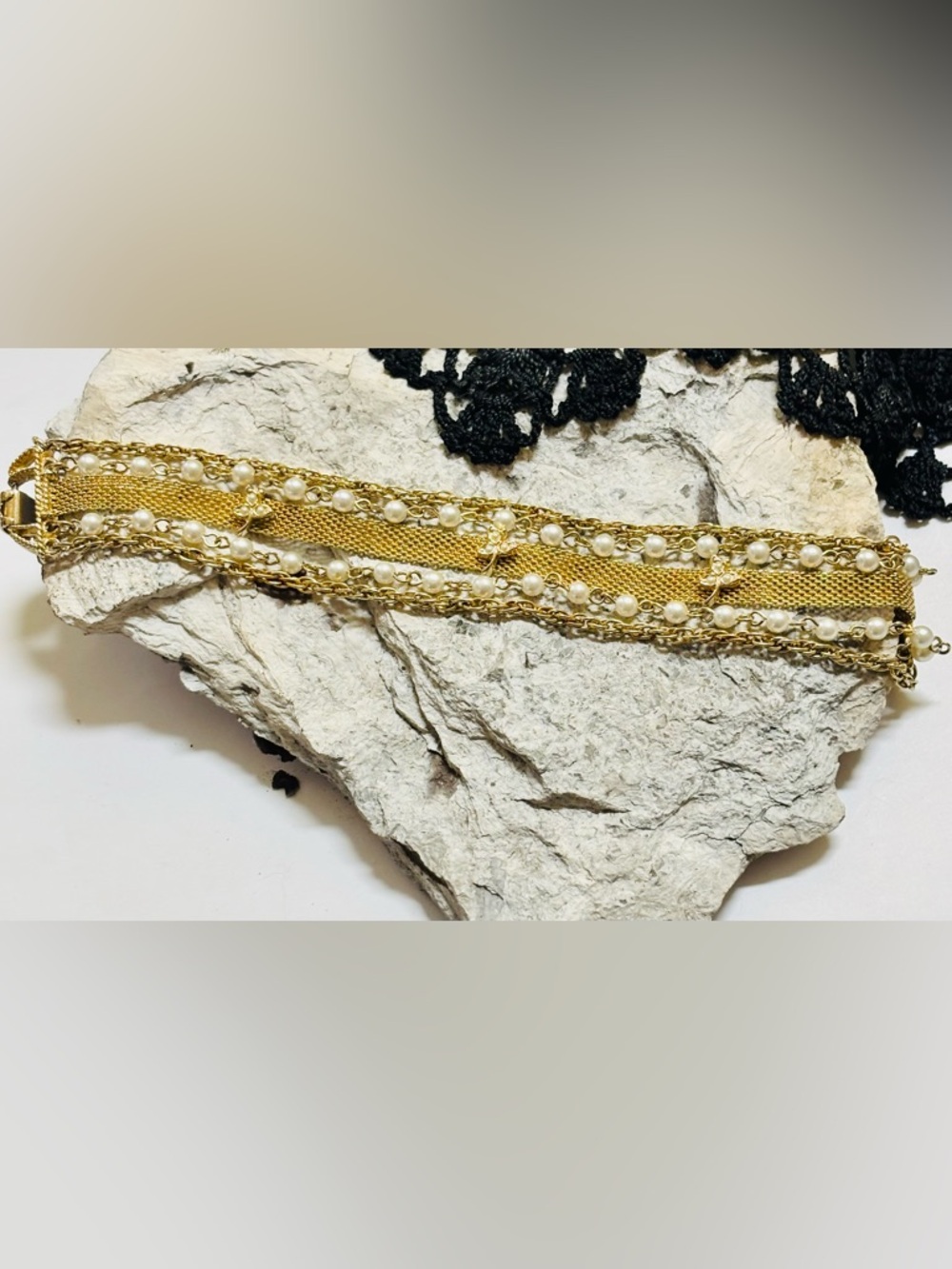 Vintage Judy Lee Gold Tone Faux Pearl Multi-Strand Mesh Floral Bracelet
